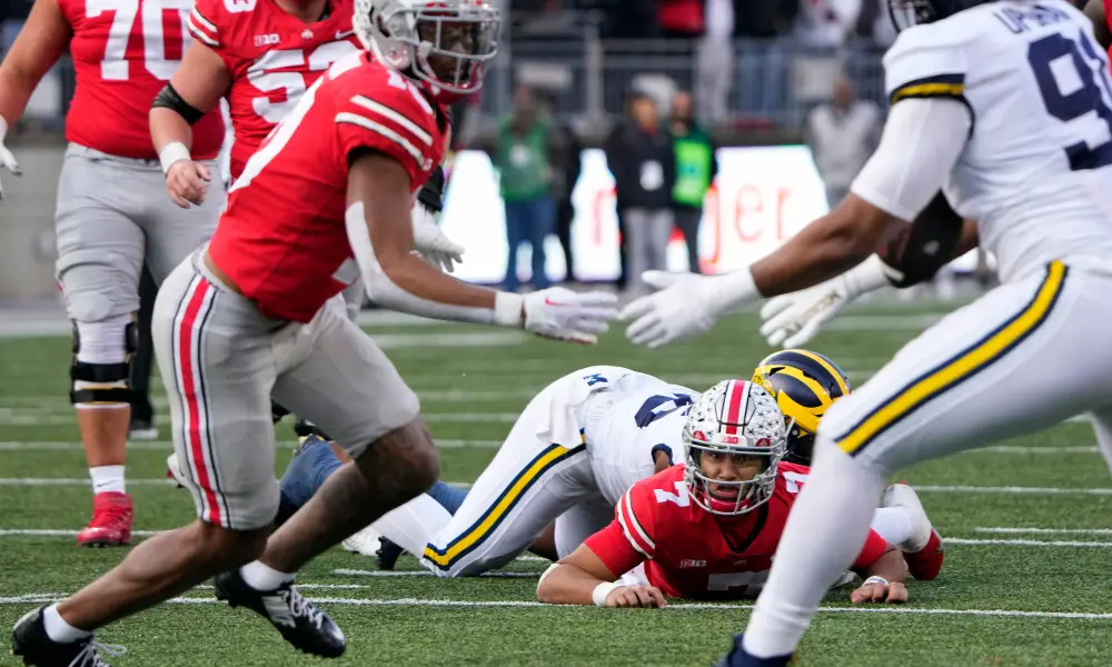 Awwww poor little boy stroud getting hit again. Tummy still hurt?